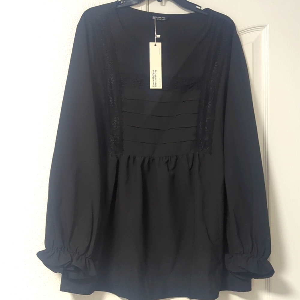 BloomChic Top